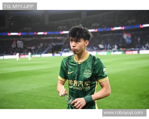 中超最佳阵容揭晓王钰栋双响领跑射手榜瓦科助力泰山逆转困境