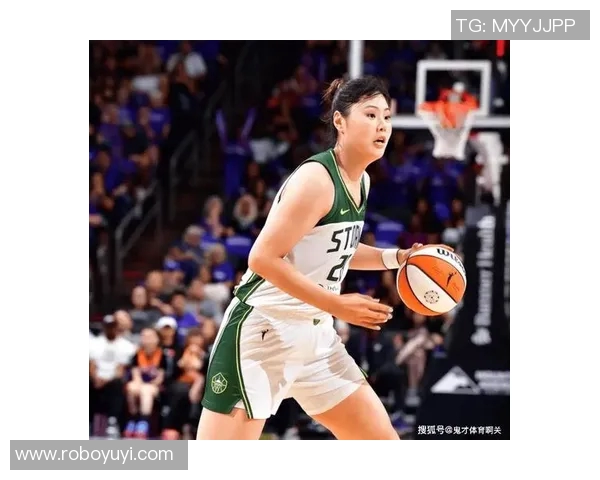 中国篮协全力支持李月汝交易申请维护球员权益消除歧视现象 中国篮协全力支持李月汝交易申请维护球员权益消除歧视现象