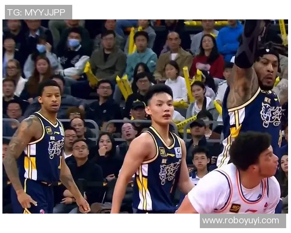 广东队迎来强援男篮暴力锋卫助力杜锋冲击新高峰 广东队迎来强援男篮暴力锋卫助力杜锋冲击新高峰